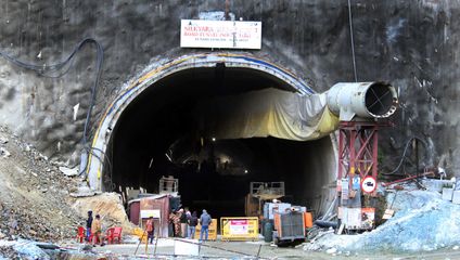 India initiates vertical drilling operation to save tunnel-trapped workers