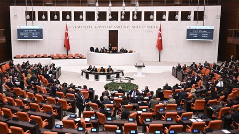 Turkish parliament extends mandate of troops in Libya